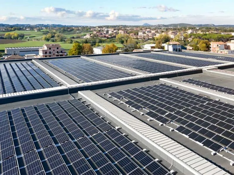 El fabricante Sunpal finaliza una instalación solar de 386 kW en Guinea