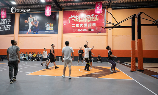 Sunpal fördert die Gesundheit und die Zusammenarbeit der Mitarbeiter durch einen Basketball-Wettbewerb